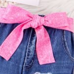 ⁦طقم بناتي قطعتين - بنطال جينز و تيشيرت برسمة فتاة⁩ - الصورة ⁦5⁩