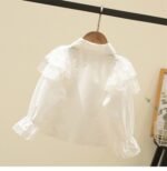 ⁦طقم بناتي قطعتين قميص مكشك و بنطال جينز⁩ - الصورة ⁦7⁩